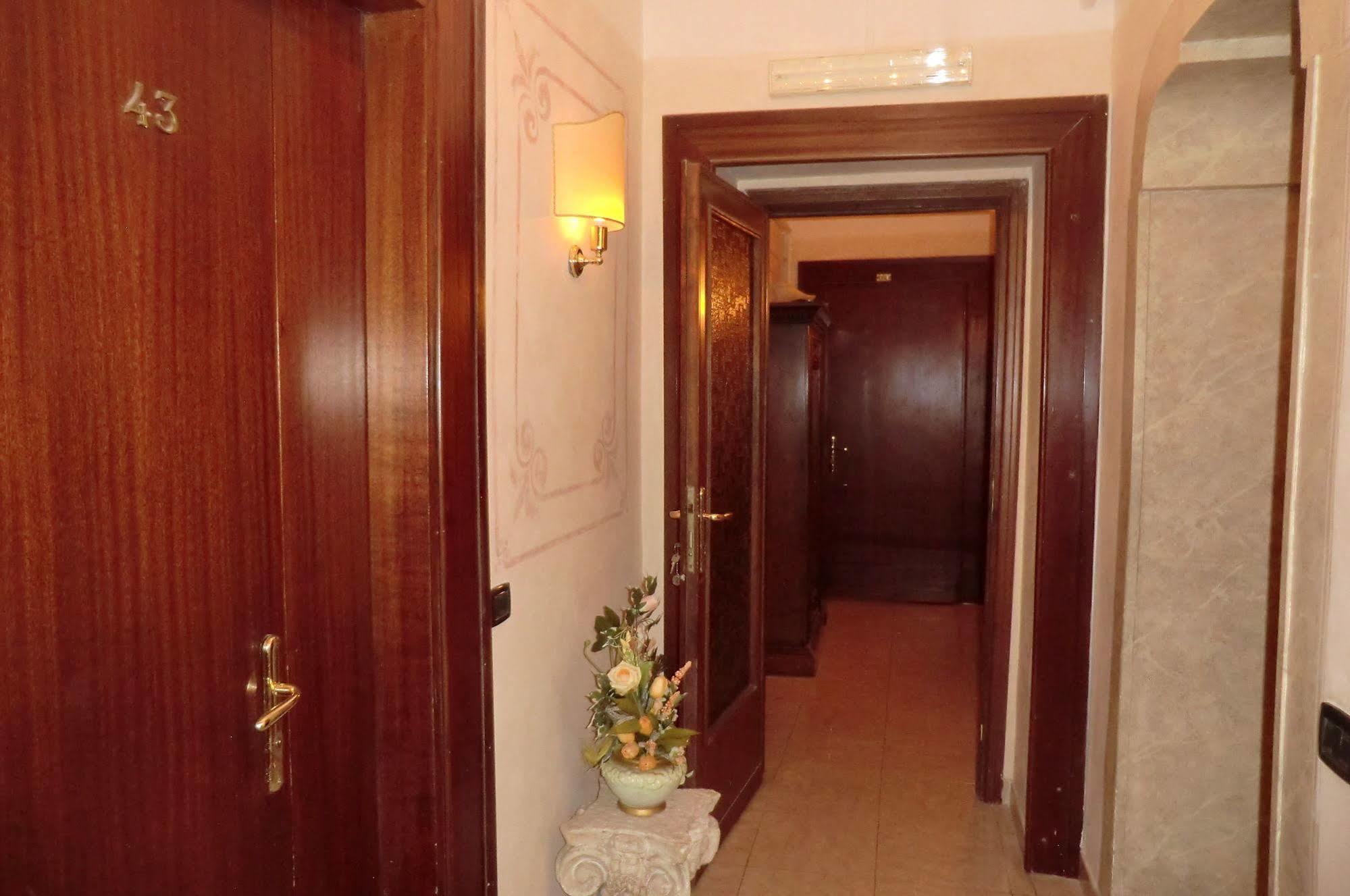 Sileo * Rome